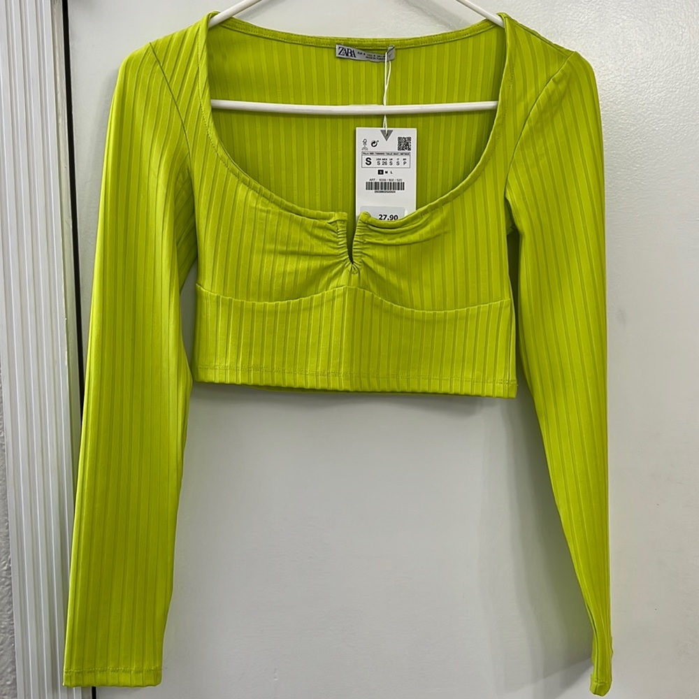 ZARA V detail crop (like green) NWT
